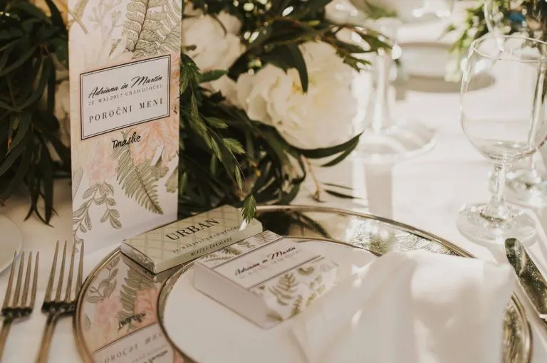 dekoracija mize otocec