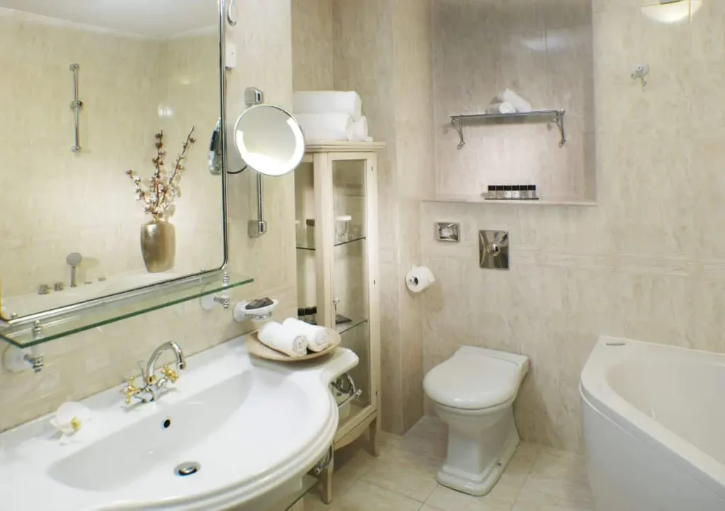 Hotel toplice bathroom