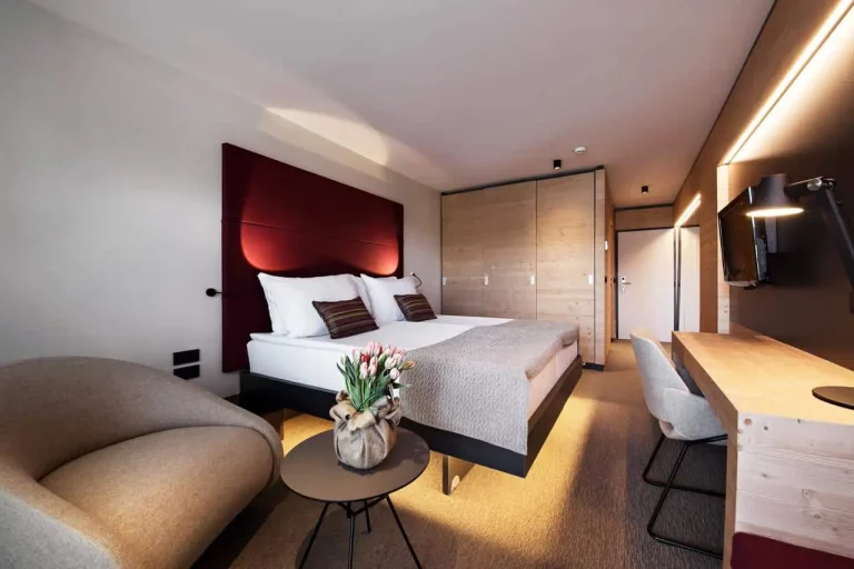 Rikli balance small room